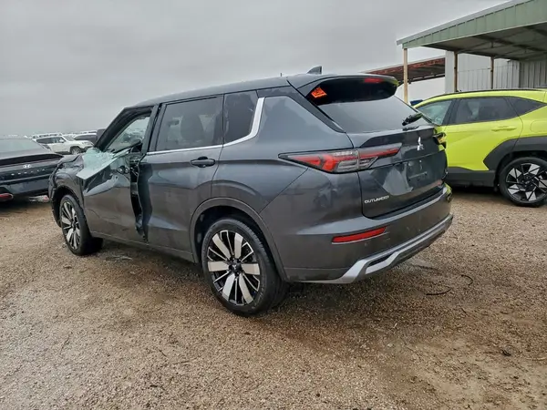 JA4J3VA85SZ013154 2025 MITSUBISHI OUTLANDER - Image 2