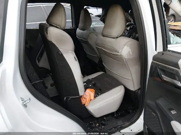 JA4J3VA85SZ020587 2025 MITSUBISHI OUTLANDER - Image 8
