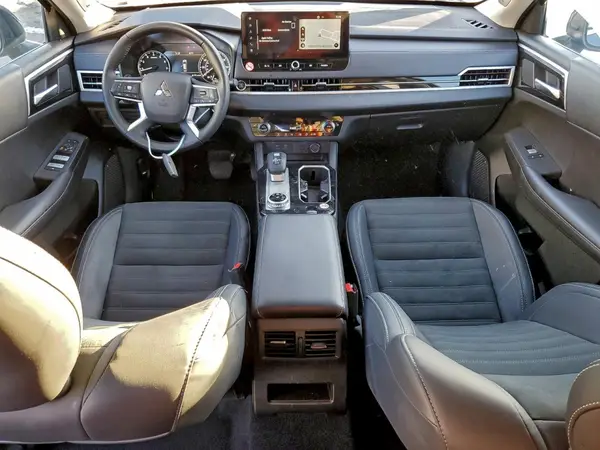 JA4J3VA85SZ030231 2025 MITSUBISHI OUTLANDER - Image 8