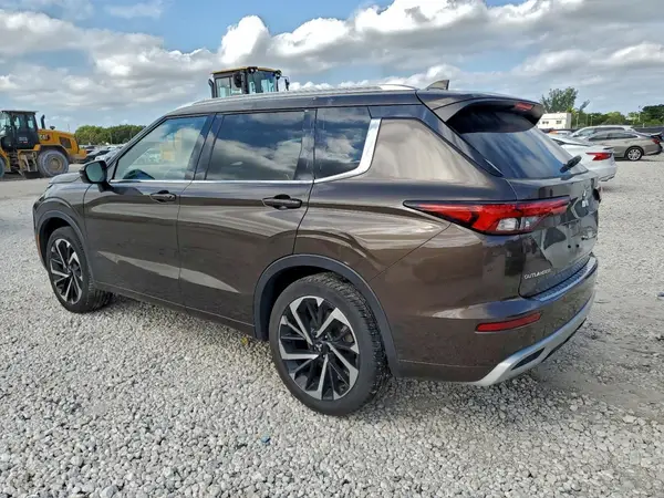 JA4J3VA86NZ008792 2022 MITSUBISHI OUTLANDER - Image 2