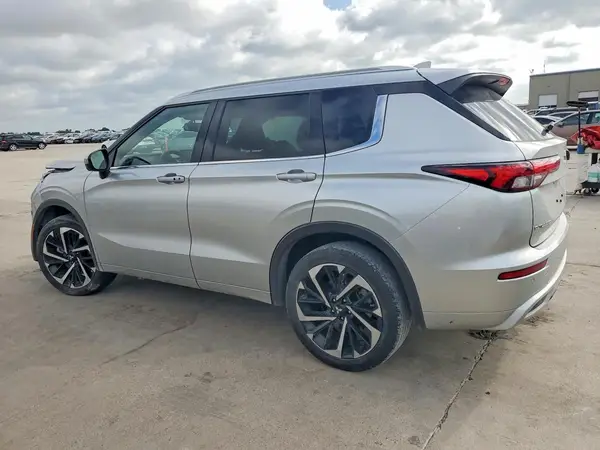 JA4J3VA86NZ092774 2022 MITSUBISHI OUTLANDER - Image 2