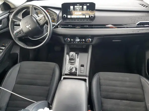 JA4J3VA86RZ005087 2024 MITSUBISHI OUTLANDER - Image 8