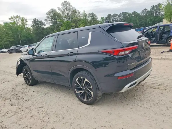 JA4J3VA86RZ038221 2024 MITSUBISHI OUTLANDER - Image 2