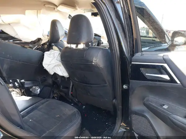 JA4J3VA86RZ046853 2024 MITSUBISHI OUTLANDER - Image 8