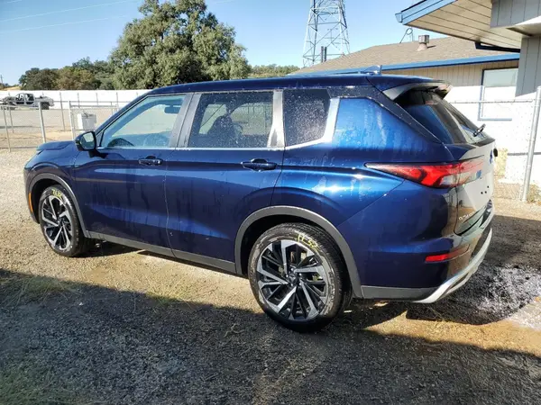 JA4J3VA86RZ047405 2024 MITSUBISHI OUTLANDER - Image 2