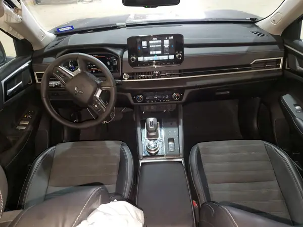 JA4J3VA86RZ054743 2024 MITSUBISHI OUTLANDER - Image 8