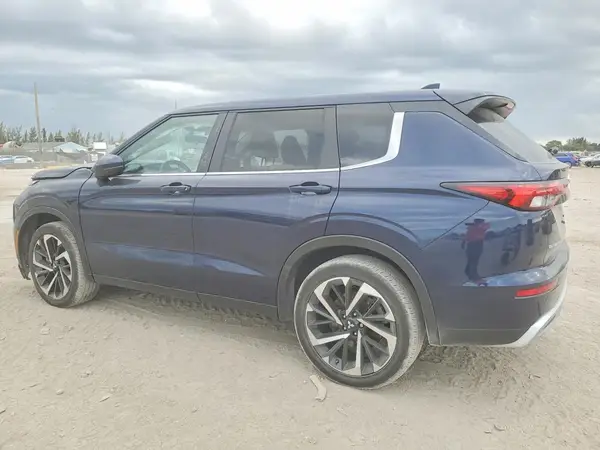 JA4J3VA86RZ058548 2024 MITSUBISHI OUTLANDER - Image 2