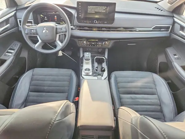 JA4J3VA86SZ013390 2025 MITSUBISHI OUTLANDER - Image 8