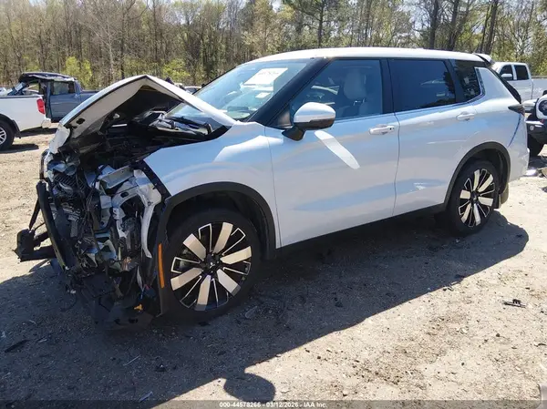 JA4J3VA86SZ018475 2025 MITSUBISHI OUTLANDER - Image 2