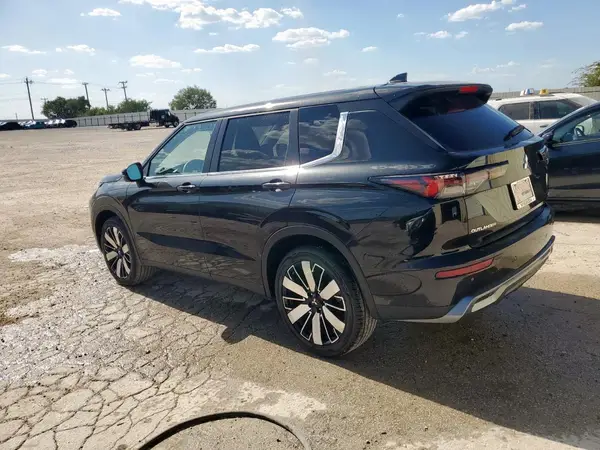 JA4J3VA86SZ022820 2025 MITSUBISHI OUTLANDER - Image 2