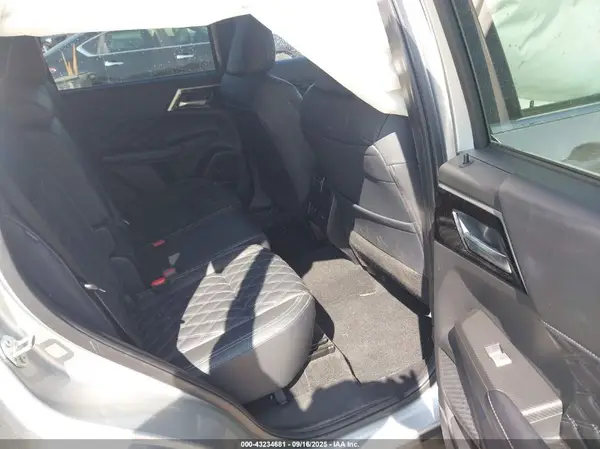 JA4J3VA87NZ008641 2022 MITSUBISHI OUTLANDER - Image 8