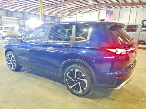 JA4J3VA87RZ010332 2024 MITSUBISHI OUTLANDER - Image 2