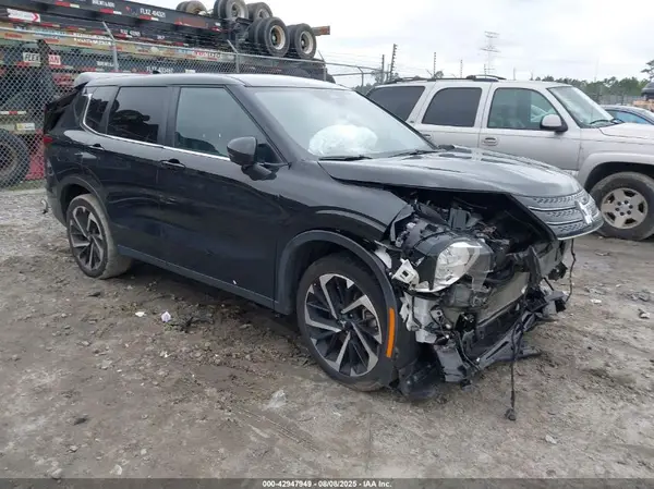 JA4J3VA87RZ044769 2024 MITSUBISHI OUTLANDER - Image 1