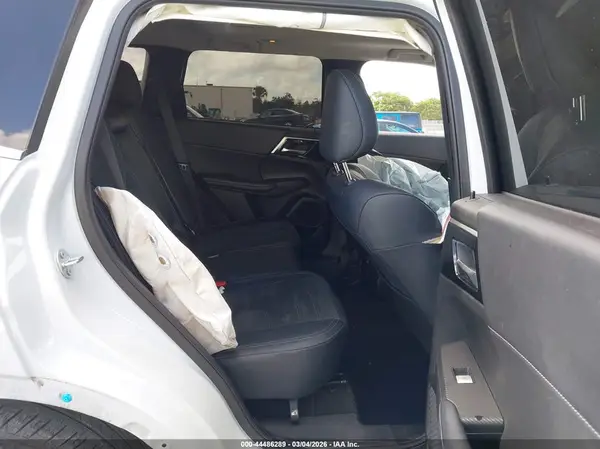 JA4J3VA87RZ048353 2024 MITSUBISHI OUTLANDER - Image 8