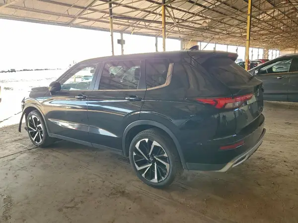 JA4J3VA87RZ068716 2024 MITSUBISHI OUTLANDER - Image 2