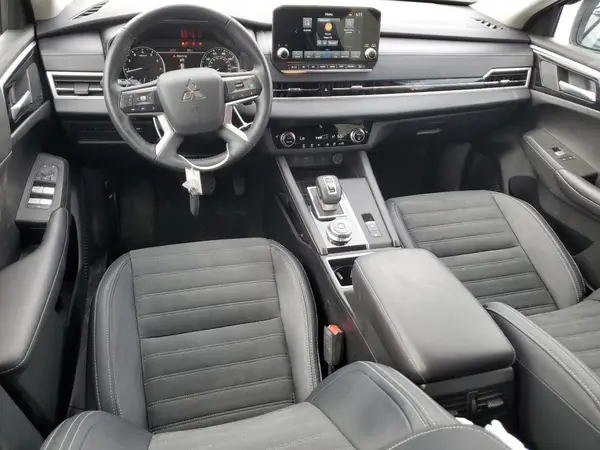 JA4J3VA87RZ085578 2024 MITSUBISHI OUTLANDER - Image 8