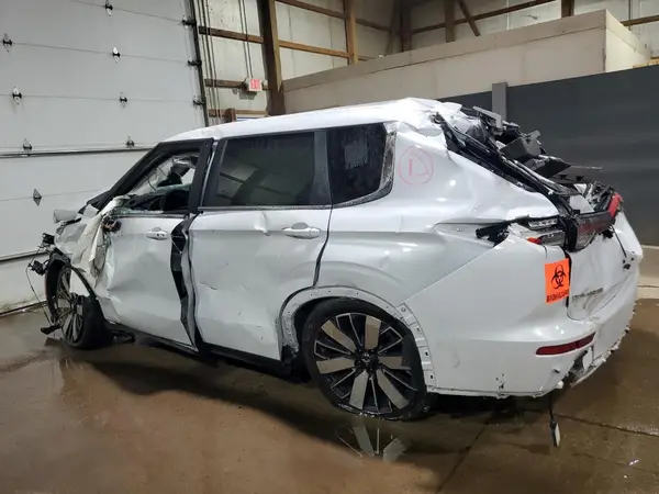 JA4J3VA87SZ011745 2025 MITSUBISHI OUTLANDER - Image 2