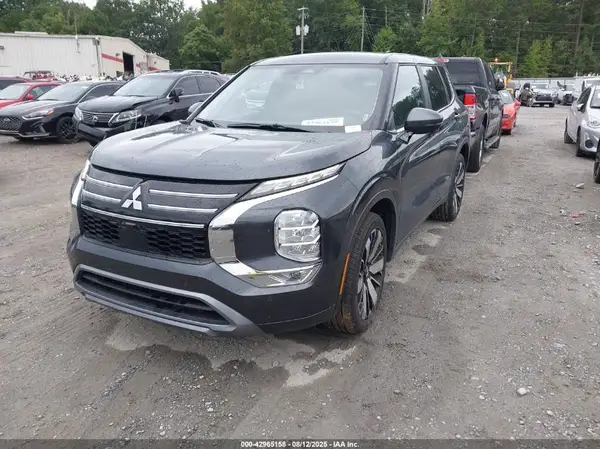 JA4J3VA87SZ014158 2025 MITSUBISHI OUTLANDER - Image 2