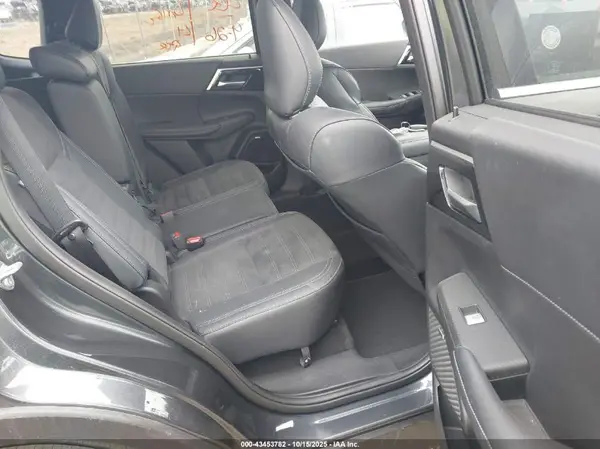 JA4J3VA87SZ014788 2025 MITSUBISHI OUTLANDER - Image 8