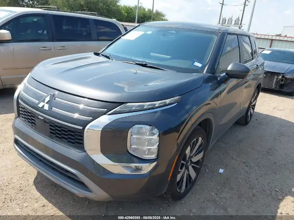 JA4J3VA87SZ015570 2025 MITSUBISHI OUTLANDER - Image 2
