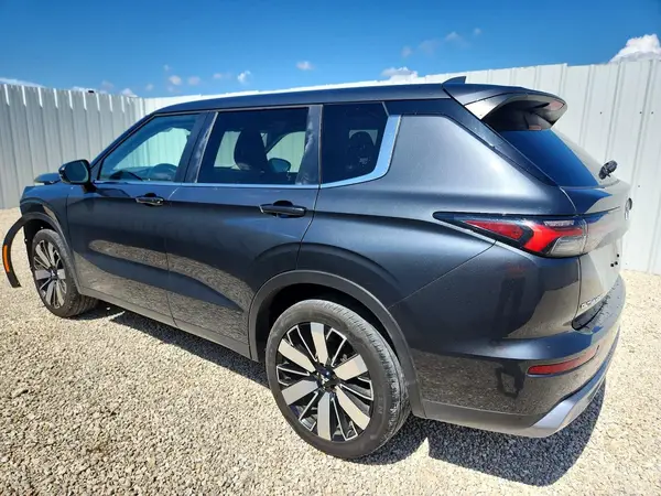 JA4J3VA87SZ018663 2025 MITSUBISHI OUTLANDER - Image 2