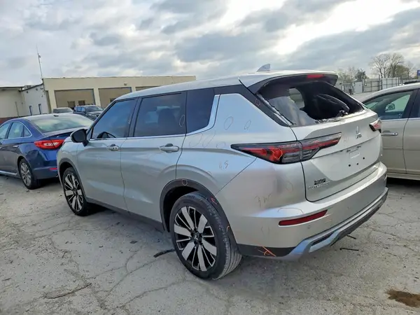 JA4J3VA87SZ036385 2025 MITSUBISHI OUTLANDER - Image 2