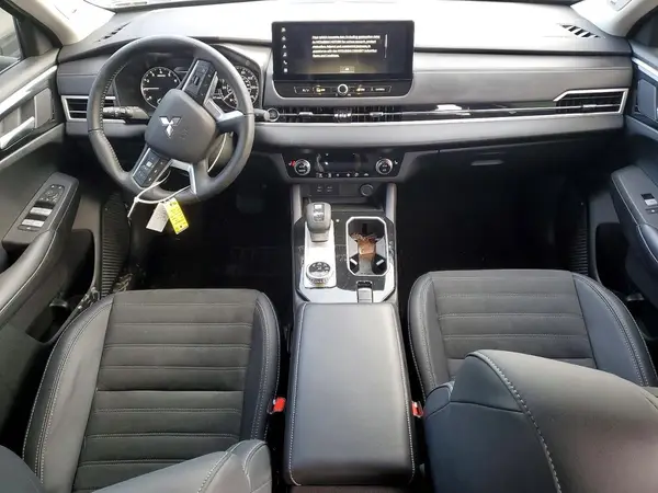 JA4J3VA87SZ036385 2025 MITSUBISHI OUTLANDER - Image 8