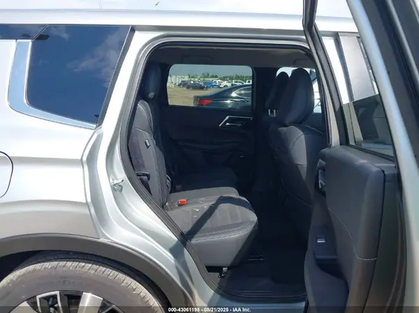 JA4J3VA87SZ044356 2025 MITSUBISHI OUTLANDER - Image 8
