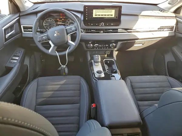 JA4J3VA87SZ056605 2025 MITSUBISHI OUTLANDER - Image 8