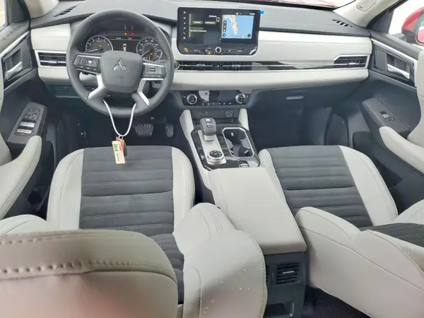 JA4J3VA87SZ057060 2025 MITSUBISHI OUTLANDER - Image 8