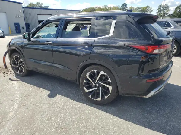 JA4J3VA88NZ008888 2022 MITSUBISHI OUTLANDER - Image 2