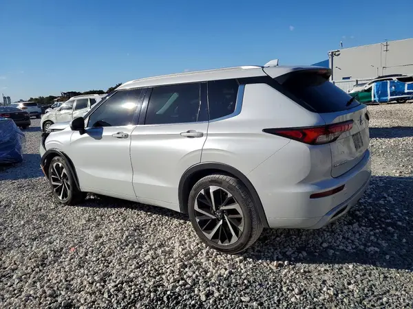 JA4J3VA88NZ084045 2022 MITSUBISHI OUTLANDER - Image 2