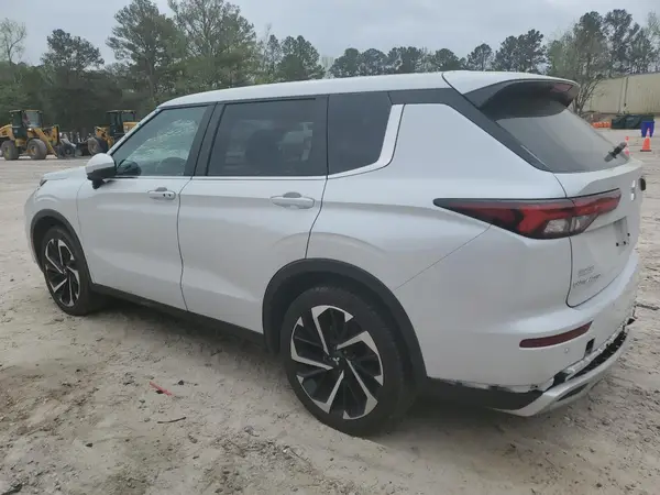 JA4J3VA88RZ007620 2024 MITSUBISHI OUTLANDER - Image 2