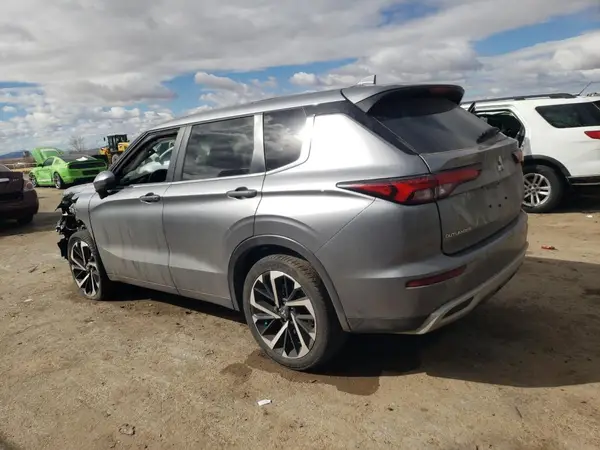 JA4J3VA88RZ021016 2024 MITSUBISHI OUTLANDER - Image 2