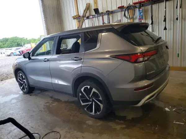 JA4J3VA88RZ039161 2024 MITSUBISHI OUTLANDER - Image 2