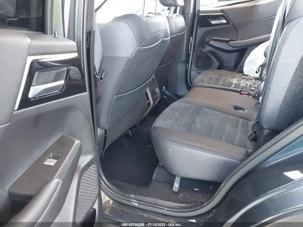 JA4J3VA88RZ086237 2024 MITSUBISHI OUTLANDER - Image 8