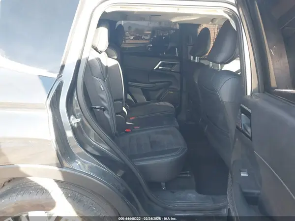 JA4J3VA88SZ023029 2025 MITSUBISHI OUTLANDER - Image 8