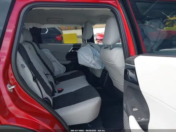 JA4J3VA88SZ025816 2025 MITSUBISHI OUTLANDER - Image 8