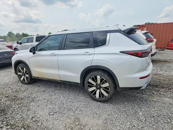 JA4J3VA88SZ038646 2025 MITSUBISHI OUTLANDER - Image 2