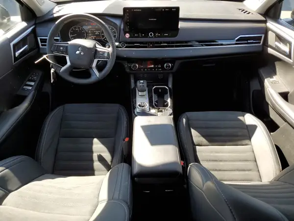 JA4J3VA88SZ045791 2025 MITSUBISHI OUTLANDER - Image 8