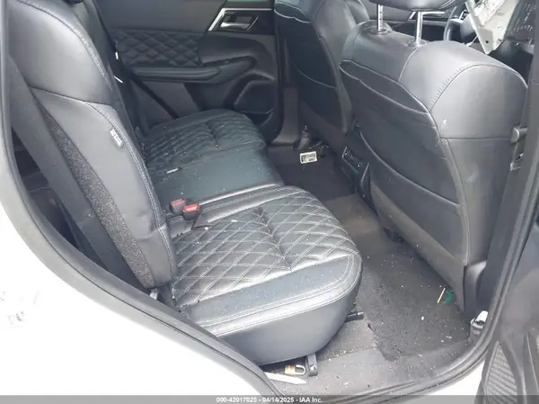 JA4J3VA89PZ009096 2023 MITSUBISHI OUTLANDER - Image 8