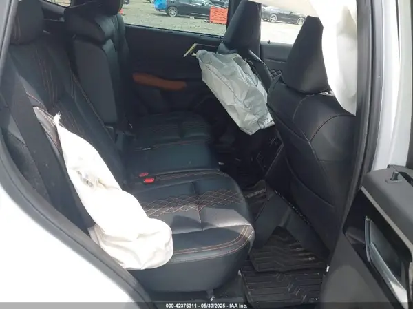 JA4J3VA89PZ046293 2023 MITSUBISHI OUTLANDER - Image 8
