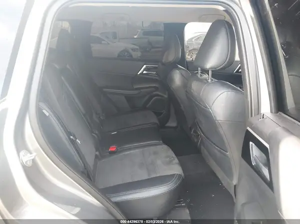 JA4J3VA89RZ005973 2024 MITSUBISHI OUTLANDER - Image 8