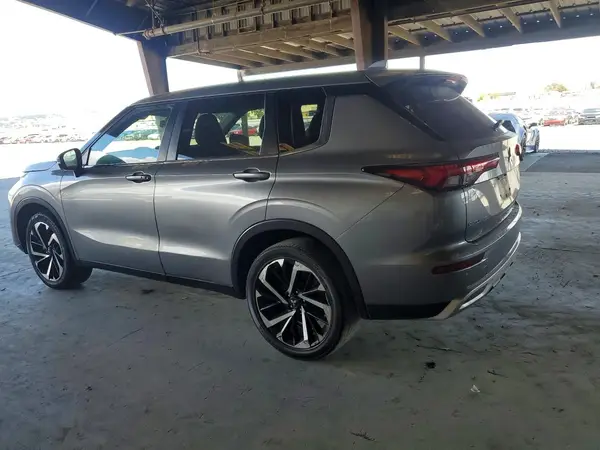 JA4J3VA89RZ023860 2024 MITSUBISHI OUTLANDER - Image 2