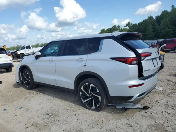 JA4J3VA89RZ052095 2024 MITSUBISHI OUTLANDER - Image 2