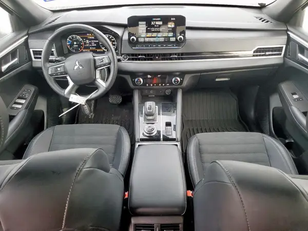 JA4J3VA89RZ056633 2024 MITSUBISHI OUTLANDER - Image 8
