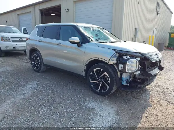 JA4J3VA89RZ067874 2024 MITSUBISHI OUTLANDER - Image 1