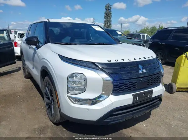 JA4J3VA89RZ080284 2024 MITSUBISHI OUTLANDER - Image 1
