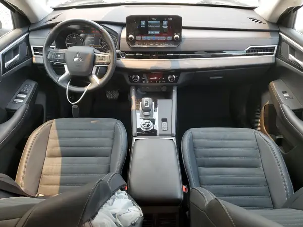 JA4J3VA89RZ085467 2024 MITSUBISHI OUTLANDER - Image 8