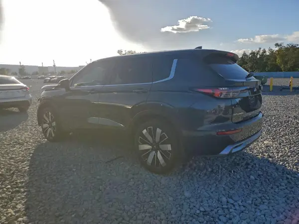 JA4J3VA89SZ014372 2025 MITSUBISHI OUTLANDER - Image 2